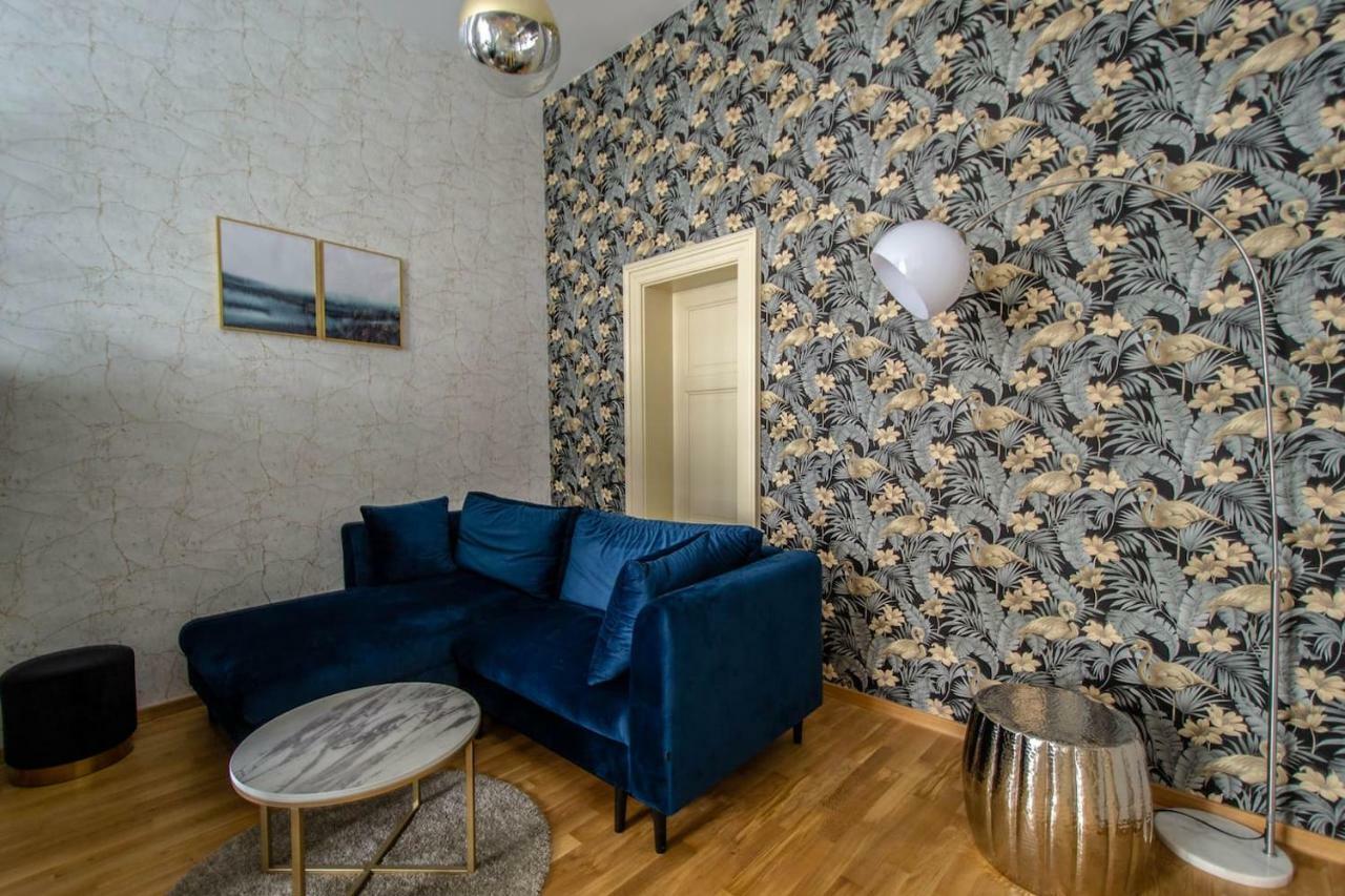 Design 3Bdr Apartment In Residence, Free Parking Praga Exterior foto