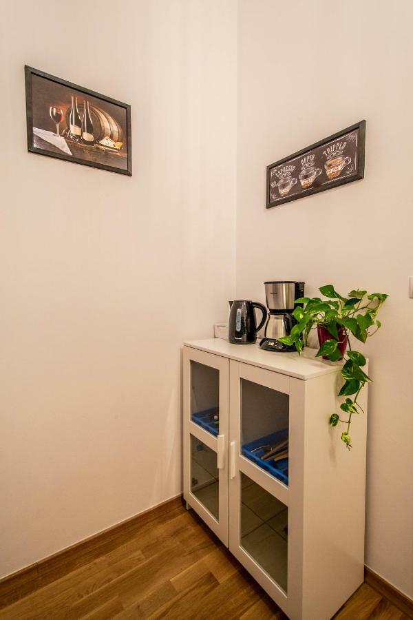 Design 3Bdr Apartment In Residence, Free Parking Praga Exterior foto