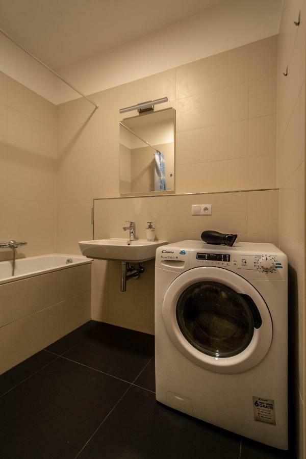 Design 3Bdr Apartment In Residence, Free Parking Praga Exterior foto