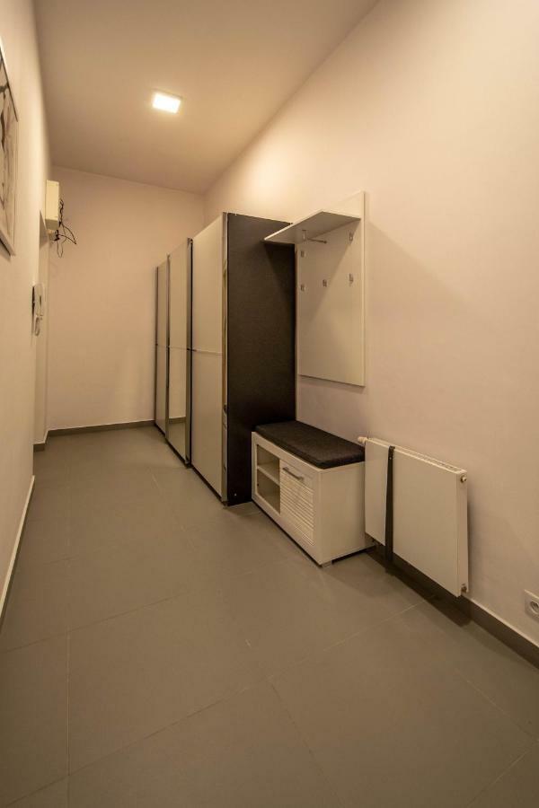 Design 3Bdr Apartment In Residence, Free Parking Praga Exterior foto